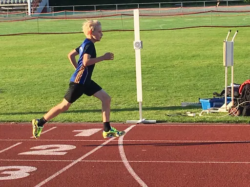 Bilder blandat från 400 m och 5000 m.