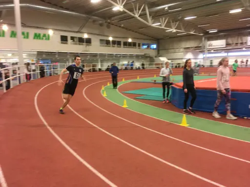 Bra stämning inne på Atletikum när Veteranerna sprang