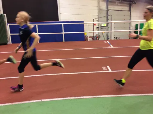 Bilderna är tagna vid 200-meters intervallerna (tur det inte var tävling).