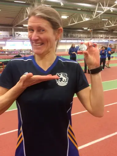 Bra stämning inne på Atletikum när Veteranerna sprang