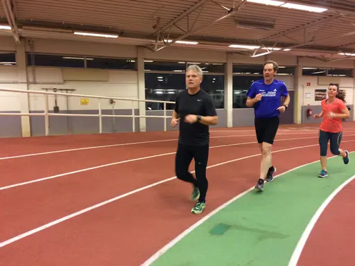 Bilderna är tagna vid 200-meters intervallerna (tur det inte var tävling).