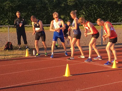 Bilder blandat från 400 m och 5000 m.