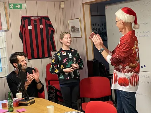 Efter sedvanlig gemensam träning väntade dusch och varm bastu 🥵