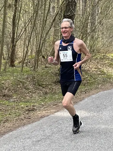 Drygt 300 löpare på startlinjen i Ystad