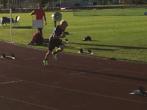 Bilder blandat från 400 m och 5000 m.