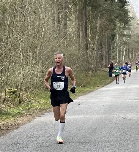 Drygt 300 löpare på startlinjen i Ystad