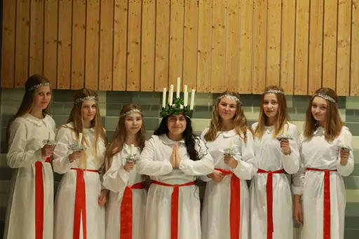 Luciatåget, tjejerna i T1/T2. Awaz var årets lucia.