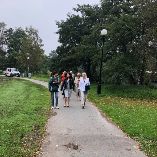 Aktiv paus med promenad, och olika workshops.