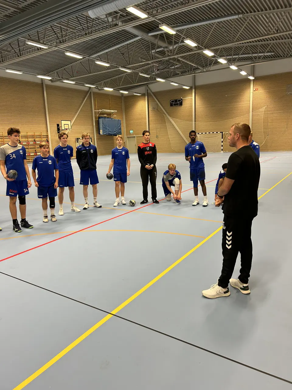Pontus Mellegård med Pojkar-A