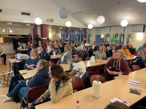 Fullsatt i Matsalen under Mötet 🤾‍♀️🤾‍♂️