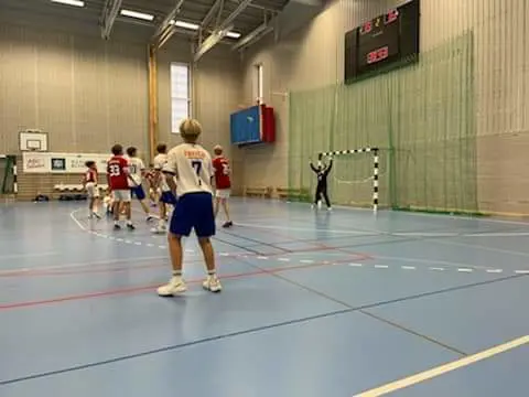 F16 USM-lag