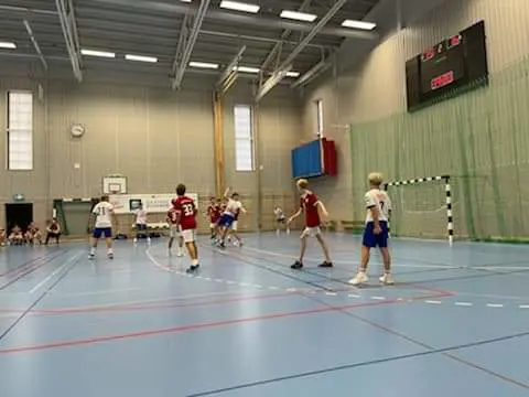 F16 USM-lag