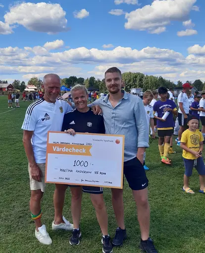Bilder från tillfället för prisutdelningen under lördagens Bullerby Cup. GRATTIS MARTINA ANDERSSON