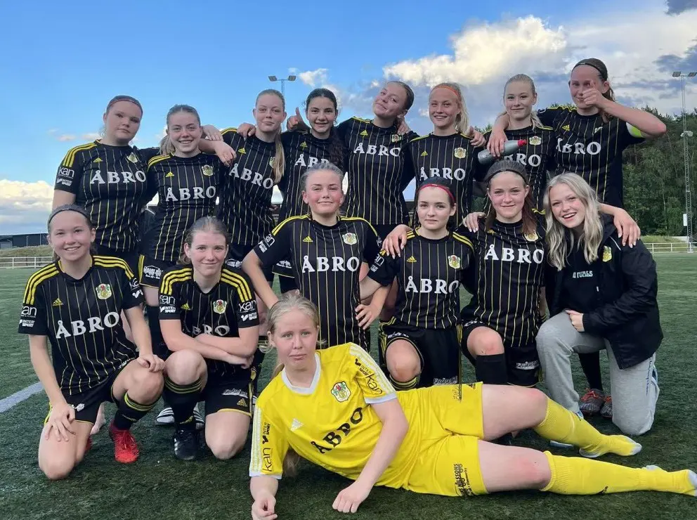de 06-07tjejer som va med i DM kvartsfinalen mot J Södra