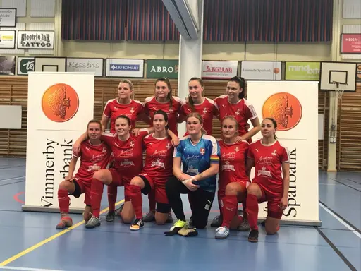 Bilder från priscermonin, efter 9 timmars spel i Idrottshallen