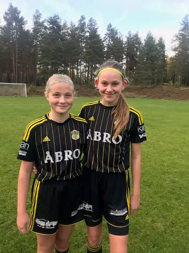 starka debutanter i Tyra o Agnes från F06 och sen hela dagens B-gäng 