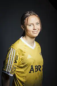  Moa Torstensson gjorde 2 mål och Ellen Gustavsson fick pris som matchens lirare.