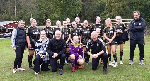 nöjt gäng och ännu nöjdare debutanter, de ägde matchen och avgjorde den åt oss