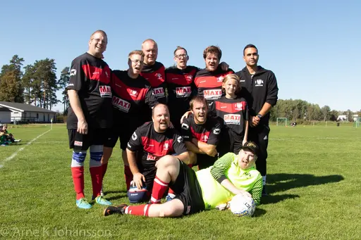 de fem segrarna i de fem divisionerna presenteras här Växjö, Tellus, Harg, Carlstad och Västervik, foto av Arne Johansson