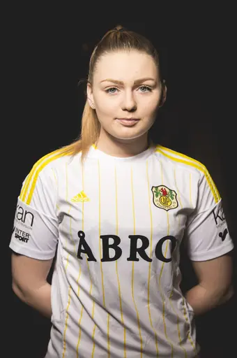 Matchavgörande insatser av Moa (drömskott), Stina (friläge) och Kicki (stabil och rätt placerad)
