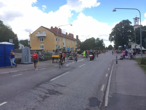 Folkfest i Byn, RIK hjälper till med trafikvakteri samt en dryck/energidepå.