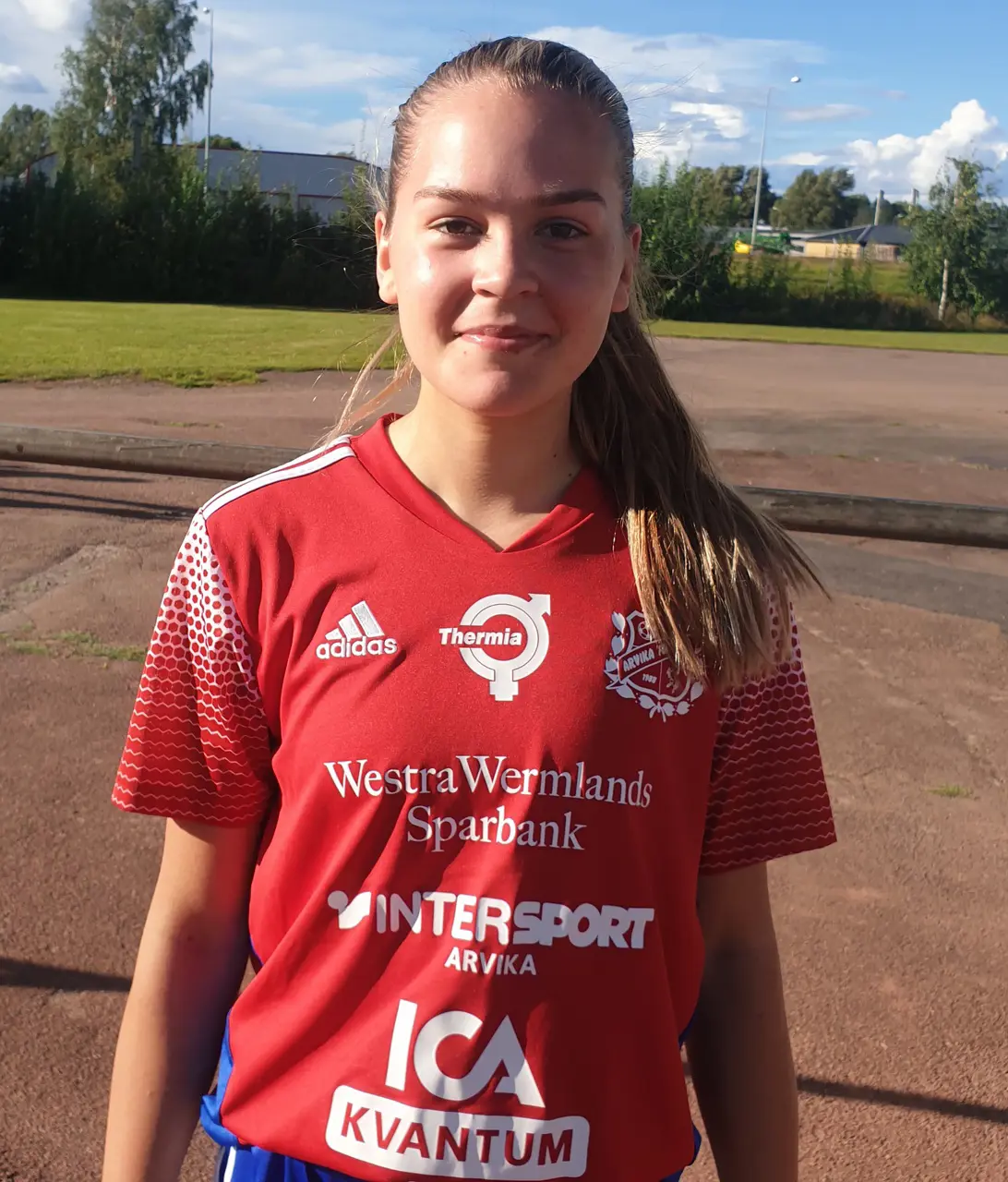 Lovisa Åström stängde matchen sent!