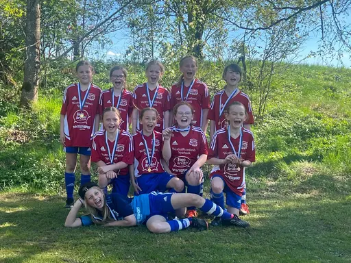 Söndagens cupgäng t.v. och torsdagens t.h.