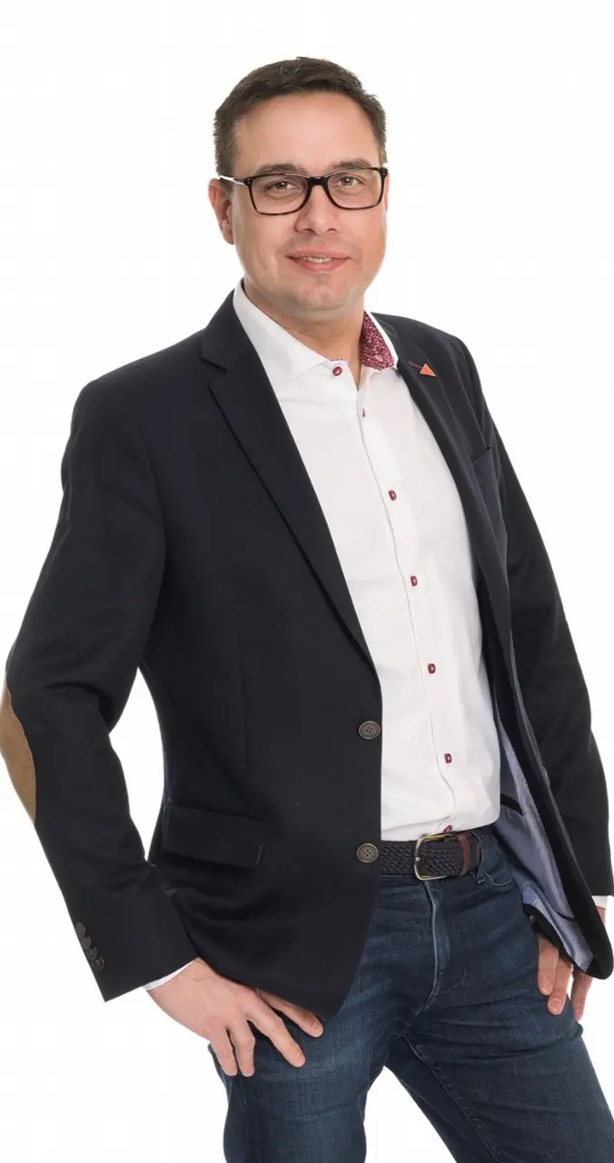 DANIEL THENTE