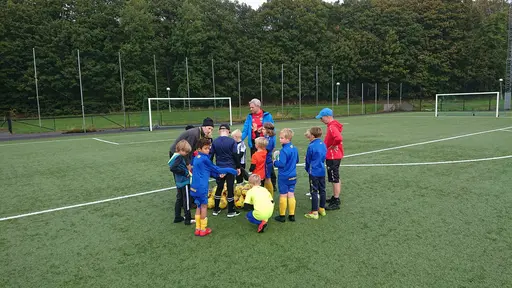 Uppvärmning med specialisttränare Mikael
