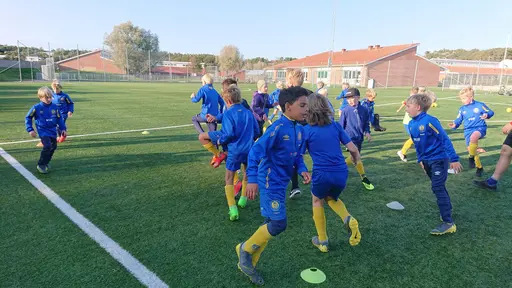 Uppvärmning med specialisttränare Mikael