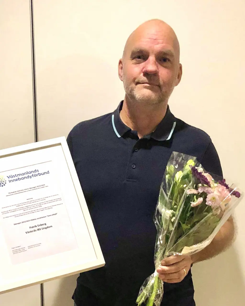 Patrik Enberg fick ett diplom med utmärkelsen på årsmötet för Västmanlands innebandyförbund.