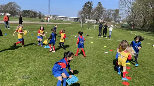 Härliga bilder på våra minsta flickstjärnor i HIF ❤️💙