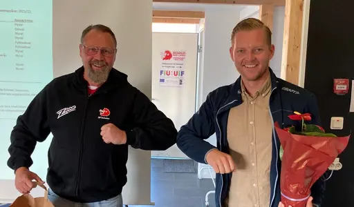 Överlämning av klubba till ny ordförande samt avtackningar.