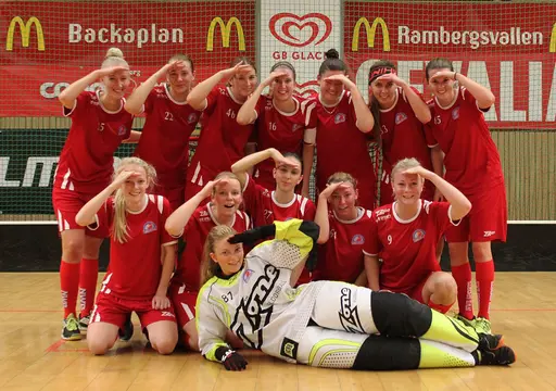 Cattis blev matchens "Simba" och Josefin matchens lirare