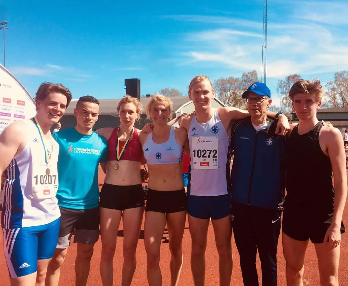 Patrik Buddgård, Mo Loukili, Rebecka Öberg, Sofia Öberg, Erik Lagerlöf, Kai Abrahamsson och Nils Öberg efter Vårmilen