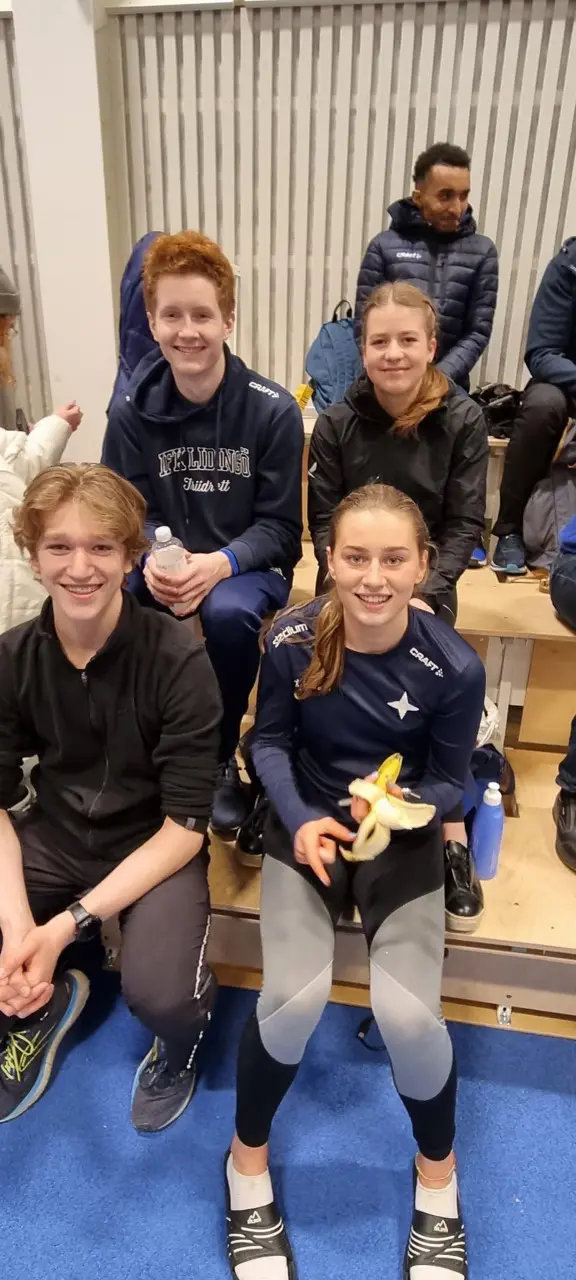 Vår trupp i Skellefteå, Anton, Tyra, Leonardo och Alice.