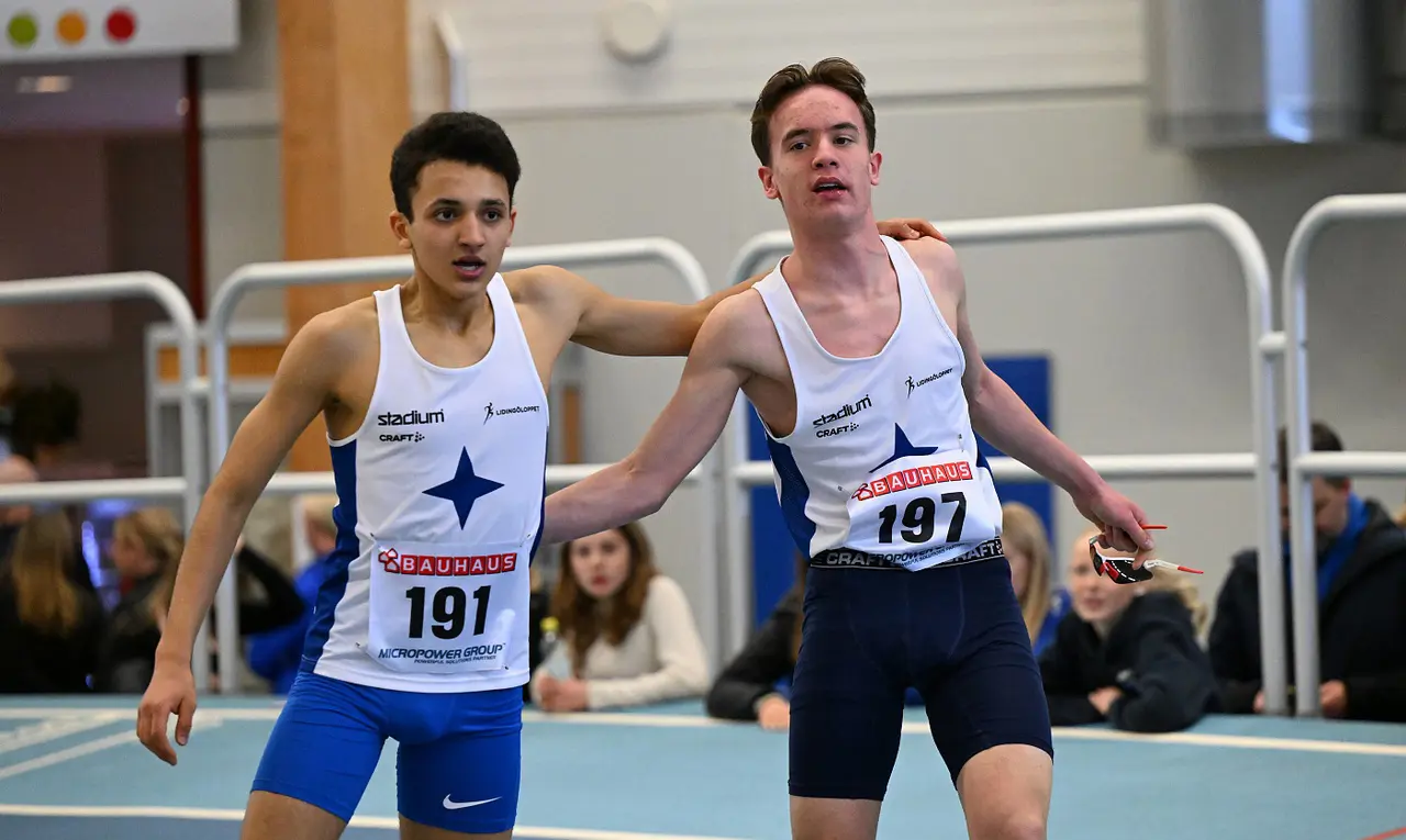 Silver till Atlassi. Guld till Lörstad. Jorå, utdelningen på P16 1500m var grymt bra! Foto: DECA Text & Bild