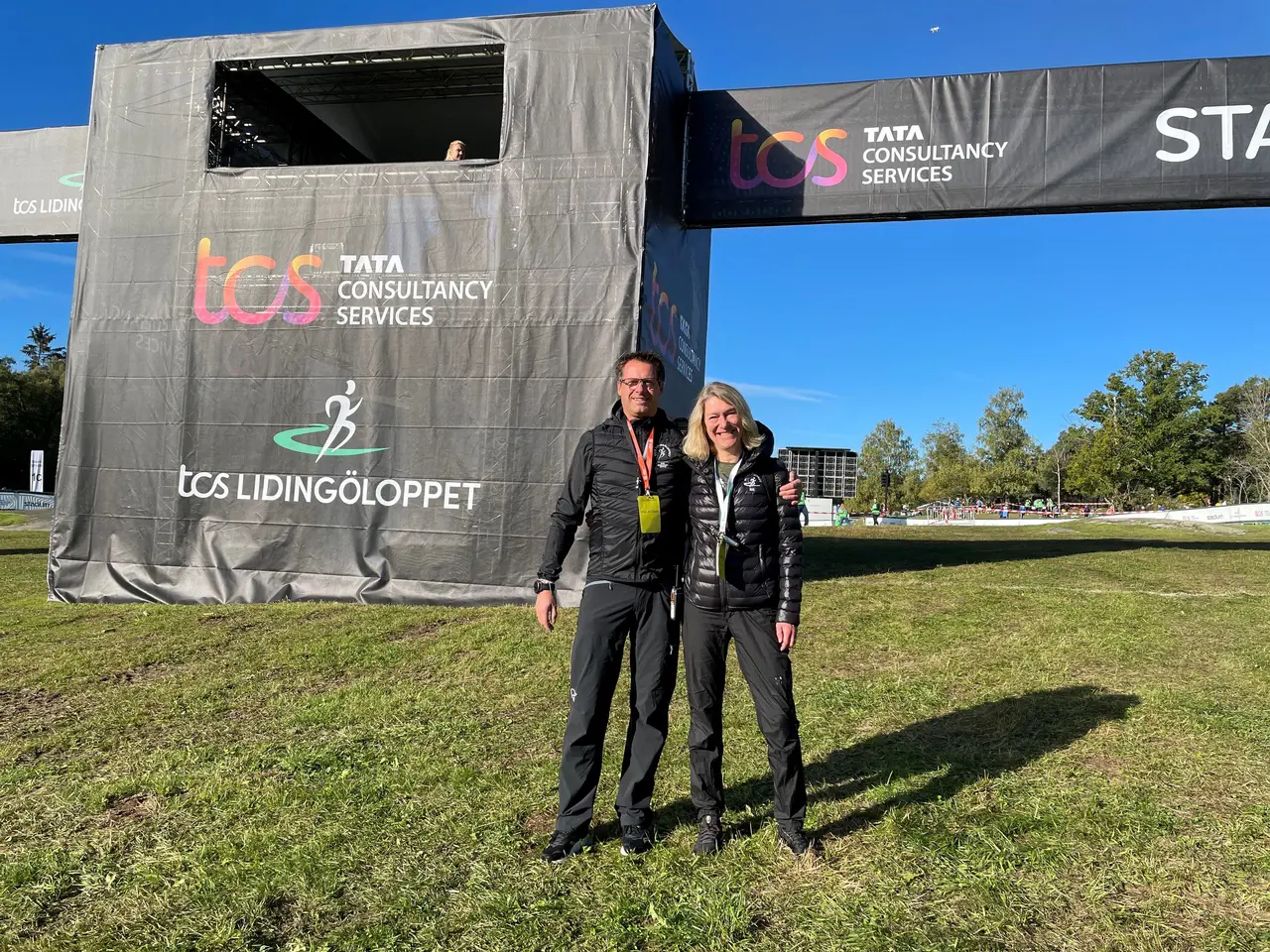 Mikkel och Cecilia Gyldén vid starten Koltorps gärde Lidingöloppet 2021