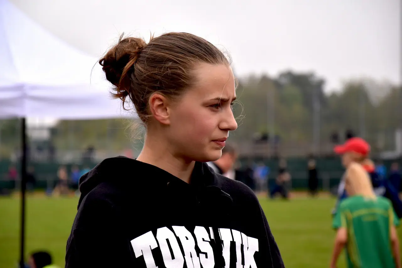Alice Lindgren, nytt klubbrekord i tresteg. Här på bild från Danderyds Ungdomsspel 2019. Foto: Janne Åkerblom