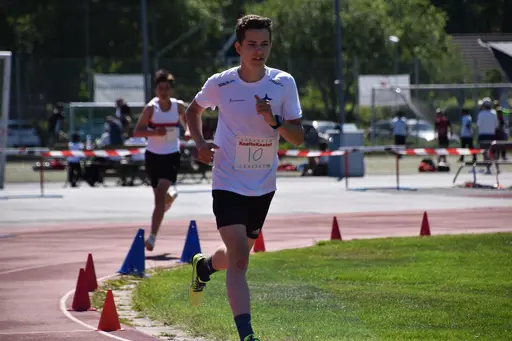 Luca och Lenny var retfullt nära sina personliga rekord på 1500m. De var åtta respektive nio tiondels sekunder ifrån. Foto: Carolina Larson