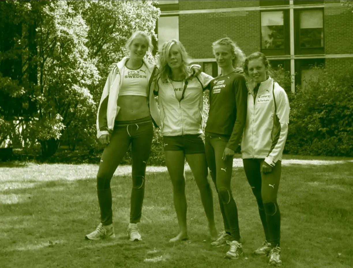 2006 sprang Julia Lärkert, Nathalie Rohlén, Sofia Öberg och Klara Bodinson i ungdomslandslaget