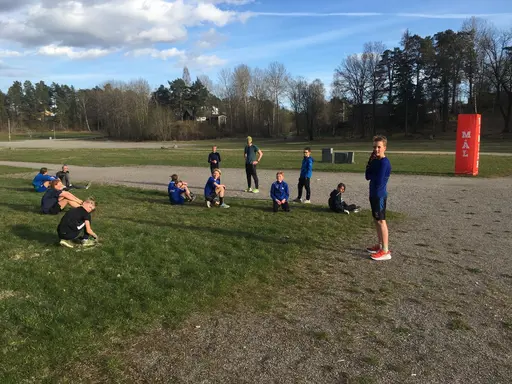 Starten i början av Grönstabacken och målgången några meter framflyttad