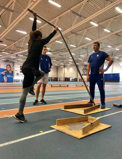 Foto. Johanna Hellman och stavgänget