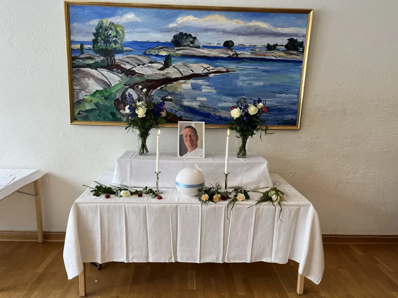 Det var en välbesökt minnesstund för Anders Walther i fredags. Foto: Janne Åkerblom