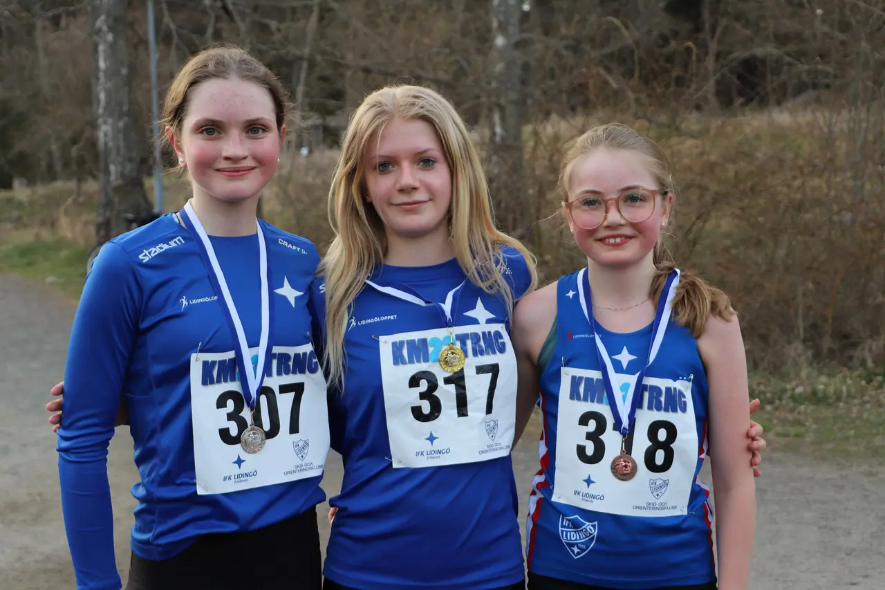 Isabel Flanagan, Leah Palmblad och Ingrid Samrud utgjorde knappt tre procent av deltagarna i KM i terräng. Foto MatsHvalgren