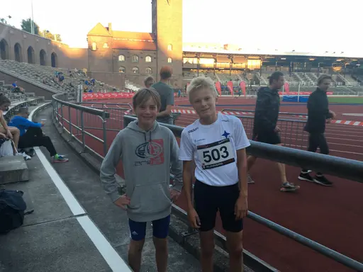 Sebastian Lörstad, William och Kalle på Stadion och en bild På Sebastian Stagh på Grönsta