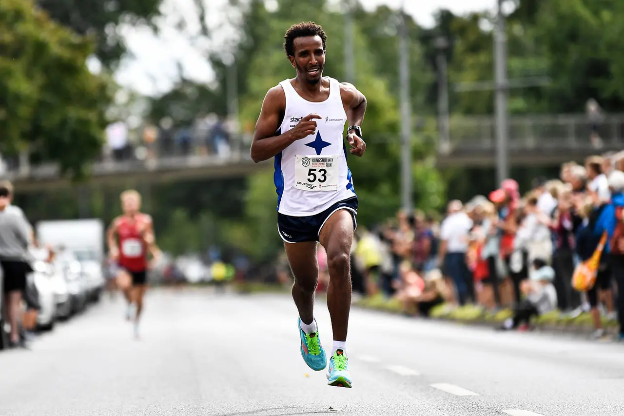 Haben Kidane är på gång igen. Här under Kungsholmen Runt. Foto: DECA Text & Bild