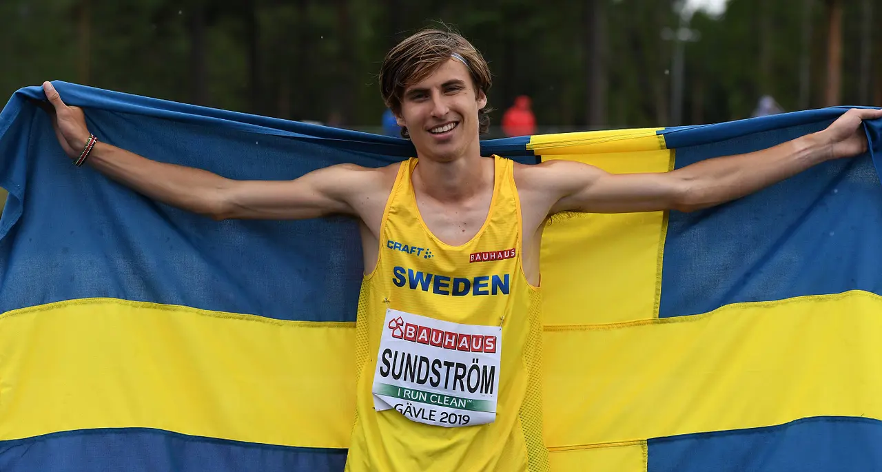 För två år sedan tog Simon Sundström brons på 3000m hinder i U23EM i Gävle. Nu är han redo för ännu större utmaning. Klar för OS i Tokyo. Foto: DECA Text & Bild