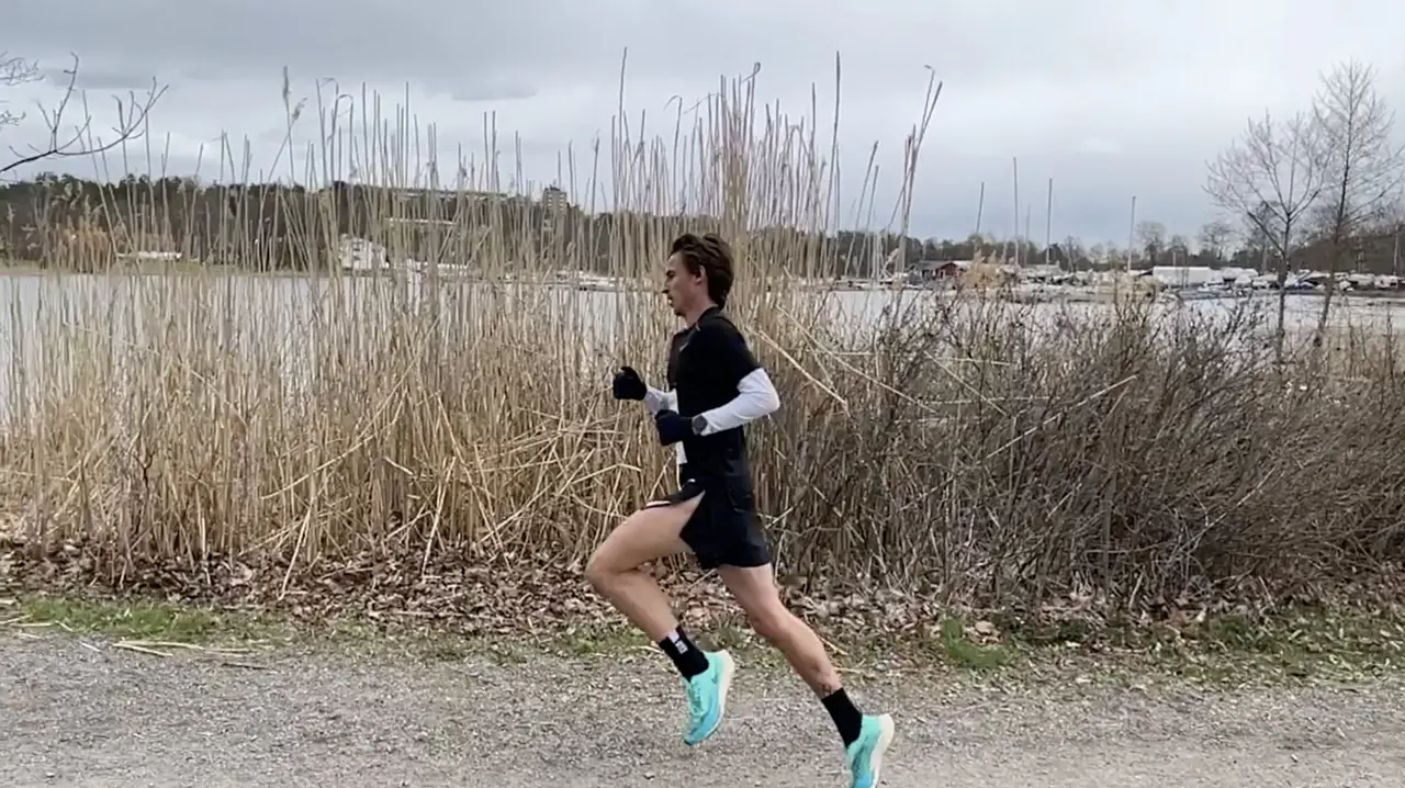 Simon Sundström var vassast på Vårmilens tio km. Foto: Janne Åkerblom