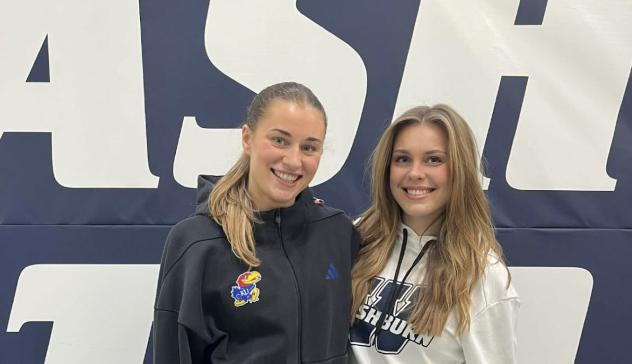 Alice Lindgren och Mellanie Neudinger Nellmer pluggar i USA och är framgångrikt igång med tävlijngarna.